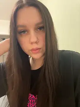 Marylallka5 online show from November 11, 2025, 5:02 am