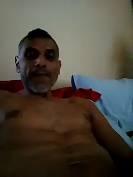 Gillygilly76 online show from July 9, 2026, 8:19 pm
