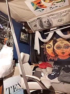 Gillygilly76 online show from March 22, 2025, 12:35 pm