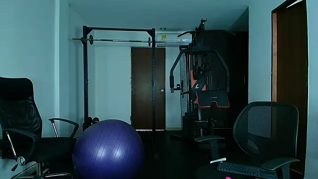 Snapshot of CoupleBigAss chatting on October 17, 2025, 12:07 pm CoupleBigAss online show from October 17, 2025, 12:07 pm