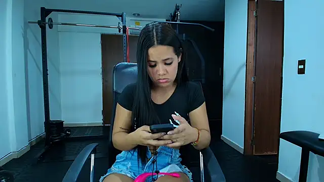 Snapshot of CoupleBigAss chatting on October 18, 2025, 12:07 pm CoupleBigAss online show from October 18, 2025, 12:07 pm