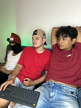  Ottis  online show from November 11, 2025, 6:03 pm