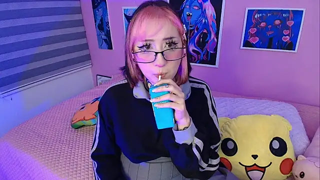 Miwa violet online show from March 23, 2026, 3:50 am