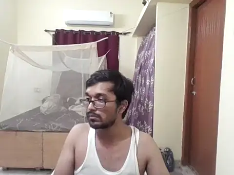 Snapshot of THE_NAKED_BOY chatting on April 22, 2026, 2:57 pm THE NAKED BOY online show from April 22, 2026, 2:57 pm