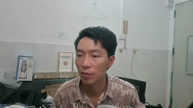 xhqds online show from May 11, 2026, 5:21 pm
