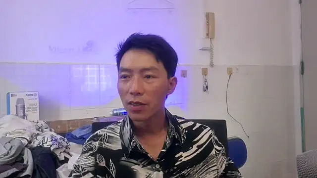 xhqds online show from April 20, 2026, 7:22 am