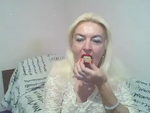 Meri798 online show from September 24, 2025, 2:34 pm