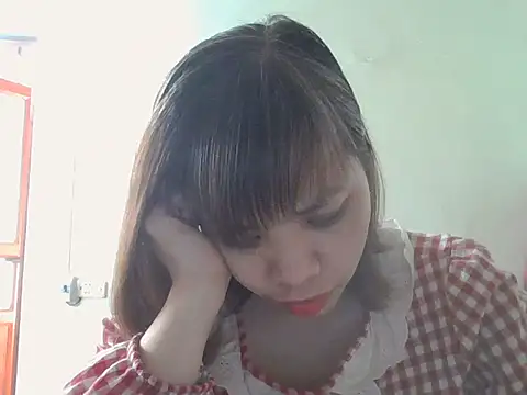 Angela-Eira online show from November 26, 2025, 8:58 am