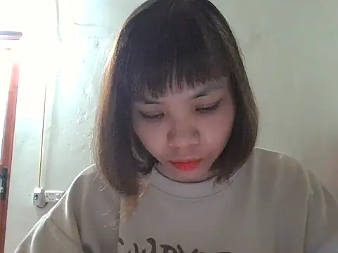 Angela-Eira online show from November 3, 2025, 8:56 pm