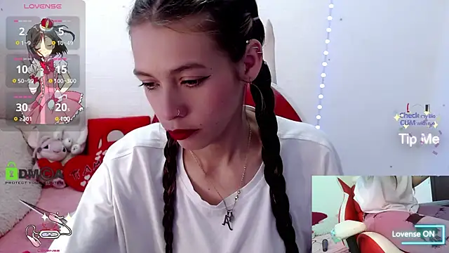 Snapshot of sweetlittlelisa chatting on February 3, 2025, 5:14 pm sweetlittlelisa online show from February 3, 2025, 5:14 pm