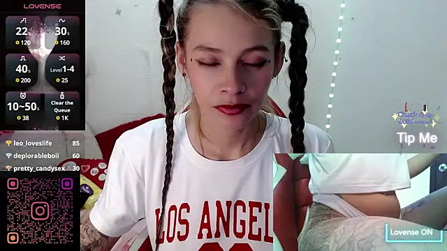 Snapshot of sweetlittlelisa chatting on January 2, 2025, 10:55 pm sweetlittlelisa online show from January 2, 2025, 10:55 pm