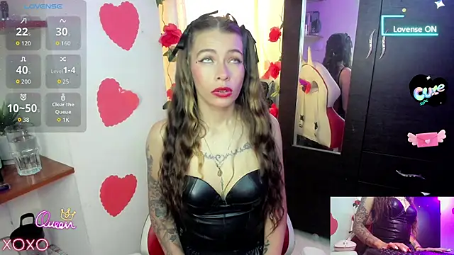 sweetlittlelisa online show from March 12, 2026, 5:50 pm