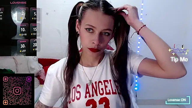 Snapshot of sweetlittlelisa chatting on January 13, 2025, 6:16 pm sweetlittlelisa online show from January 13, 2025, 6:16 pm