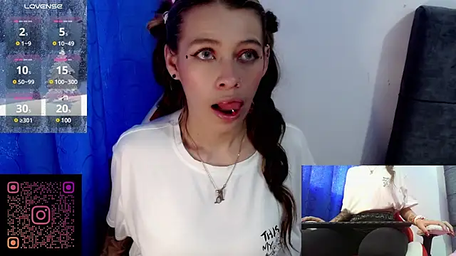 Snapshot of sweetlittlelisa chatting on December 29, 2024, 9:20 pm sweetlittlelisa online show from December 29, 2024, 9:20 pm