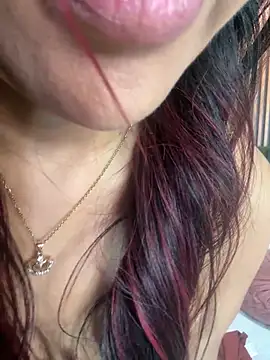 MonicaMoret online show from February 16, 2026, 12:37 pm