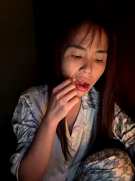 Snapshot of Samsam_567 chatting on November 4, 2025, 4:22 pm Samsam 567 online show from November 4, 2025, 4:22 pm