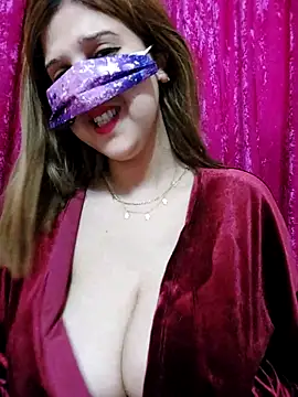 LoNa-daloua online show from April 2, 2026, 6:14 pm