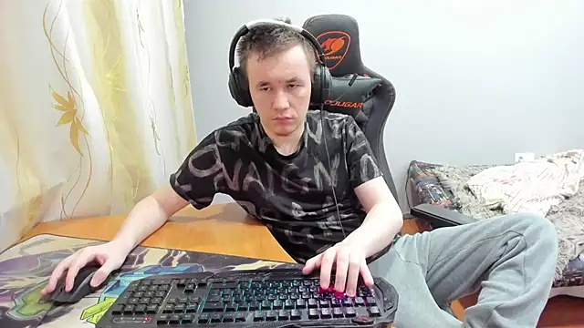 Snapshot of iliaskrislove chatting on November 5, 2025, 11:30 pm iliaskrislove online show from November 5, 2025, 11:30 pm