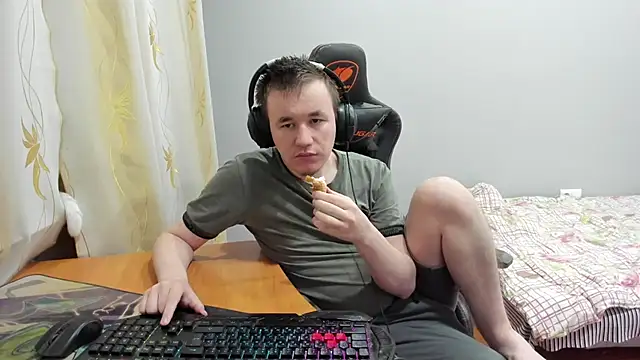 Snapshot of iliaskrislove chatting on November 18, 2025, 2:49 am iliaskrislove online show from November 18, 2025, 2:49 am