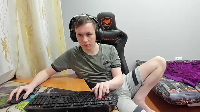 Snapshot of iliaskrislove chatting on December 20, 2025, 6:44 pm iliaskrislove online show from December 20, 2025, 6:44 pm