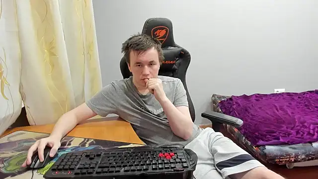 Snapshot of iliaskrislove chatting on December 15, 2025, 1:55 am iliaskrislove online show from December 15, 2025, 1:55 am