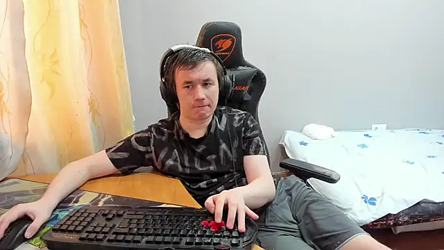 Snapshot of iliaskrislove chatting on January 13, 2026, 10:30 am iliaskrislove online show from January 13, 2026, 10:30 am