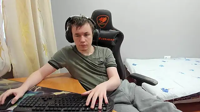 Snapshot of iliaskrislove chatting on January 8, 2026, 12:00 pm iliaskrislove online show from January 8, 2026, 12:00 pm