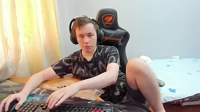 iliaskrislove online show from January 16, 2026, 7:34 am