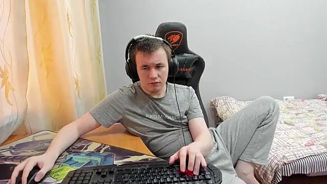 Snapshot of iliaskrislove chatting on November 28, 2025, 9:20 am iliaskrislove online show from November 28, 2025, 9:20 am