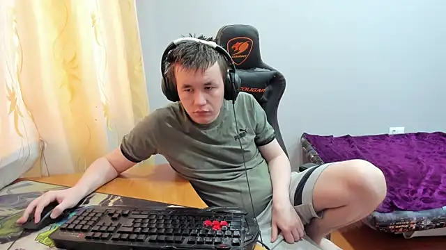 Snapshot of iliaskrislove chatting on December 19, 2025, 6:27 am iliaskrislove online show from December 19, 2025, 6:27 am