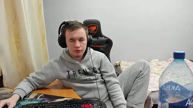 Snapshot of iliaskrislove chatting on December 1, 2025, 4:13 am iliaskrislove online show from December 1, 2025, 4:13 am