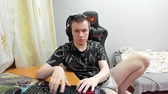 Snapshot of iliaskrislove chatting on November 22, 2025, 7:57 pm iliaskrislove online show from November 22, 2025, 7:57 pm