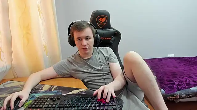 Snapshot of iliaskrislove chatting on December 14, 2025, 8:09 am iliaskrislove online show from December 14, 2025, 8:09 am