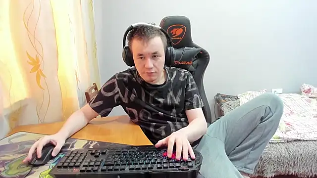 Snapshot of iliaskrislove chatting on November 5, 2025, 8:50 am iliaskrislove online show from November 5, 2025, 8:50 am