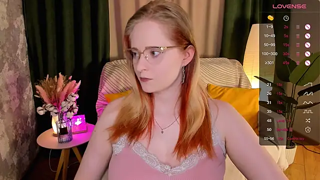 Aemilia  online show from April 12, 2026, 7:33 am