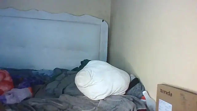 zaynlovena online show from November 17, 2025, 1:53 am