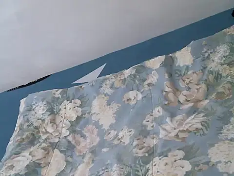 luckieey online show from November 25, 2025, 9:42 am