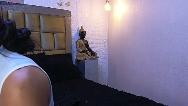 ximenawilliamss online show from October 29, 2025, 9:47 pm