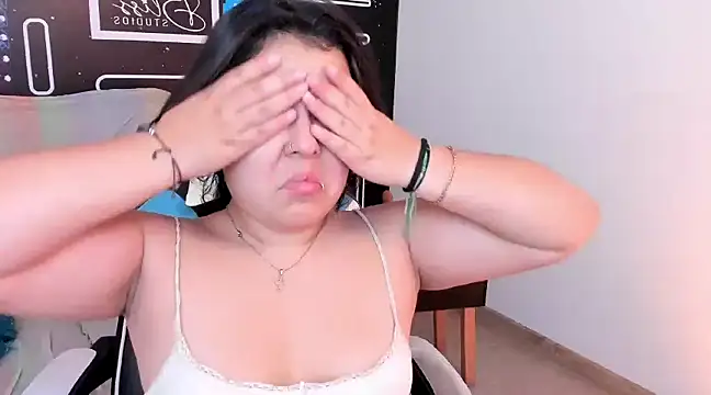 Barbara honey online show from March 11, 2025, 3:45 pm