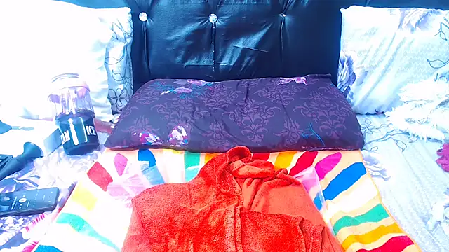 spicydiver38 online show from November 2, 2025, 4:39 am