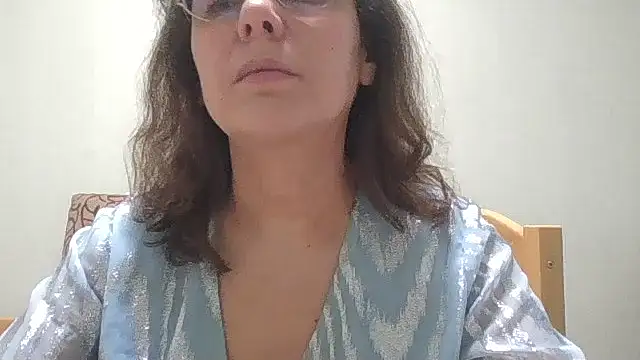 Snapshot of HollyJewel chatting on February 26, 2026, 3:01 pm HollyJewel online show from February 26, 2026, 3:01 pm