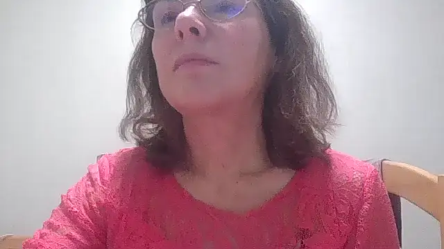 HollyJewel online show from November 12, 2025, 5:39 pm