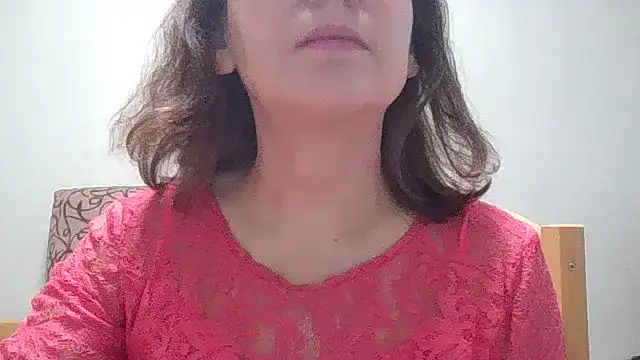 Snapshot of HollyJewel chatting on December 22, 2025, 12:27 pm HollyJewel online show from December 22, 2025, 12:27 pm