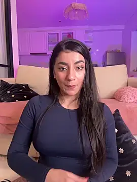 ZoeZayd online show from March 15, 2026, 3:13 am