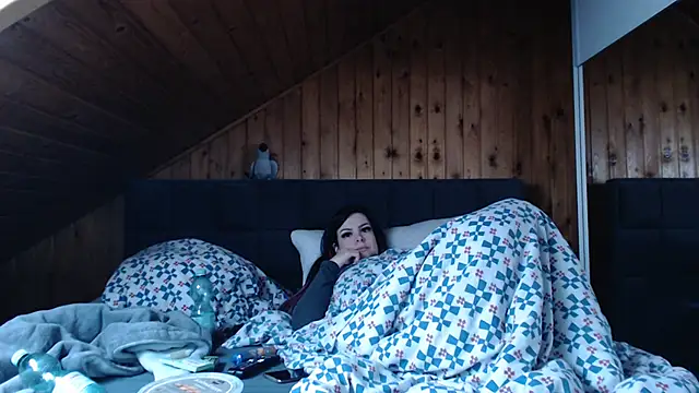 BoeseMoni1998 online show from October 6, 2025, 11:00 am