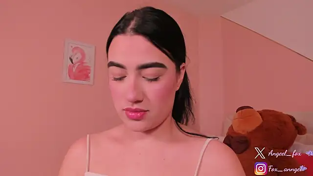 Snapshot of angeel_fox chatting on September 25, 2025, 3:45 am angeel fox online show from September 25, 2025, 3:45 am