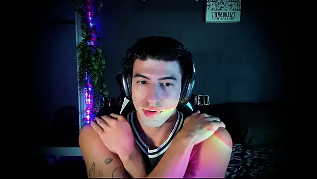 newjeff online show from September 27, 2025, 7:53 pm