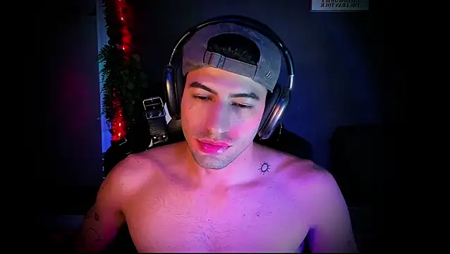 newjeff online show from September 17, 2025, 8:33 pm