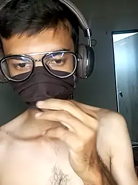 vamphunt130 online show from March 6, 2025, 7:10 pm