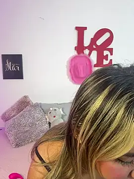 Snapshot of AriannaTorres chatting on February 2, 2026, 10:58 am AriannaTorres online show from February 2, 2026, 10:58 am